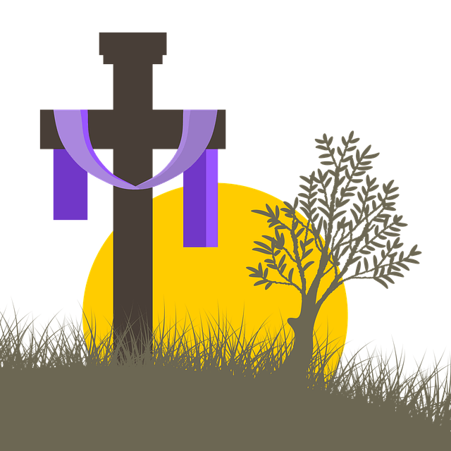uma figura de uma cruz acom uma estola roxa e ao fundo uma árvore e o sol em laranja
